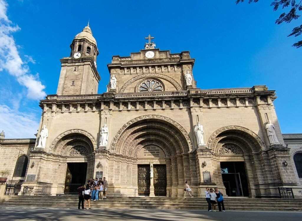 Manila Travel Guide: Everything You Need to Know for an Unforgettable Trip pexels kimymoto 37013570